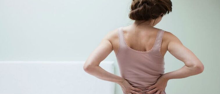 Osteochondrose der Säule in einer Frau